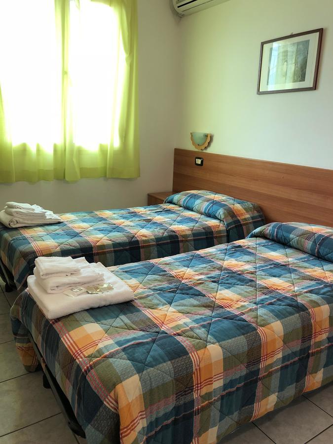 Hotel Perla Campofilone Buitenkant foto